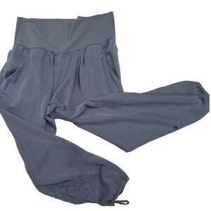 Lululemon Dance Studio Crop Joggers Grey Unlined Size 4